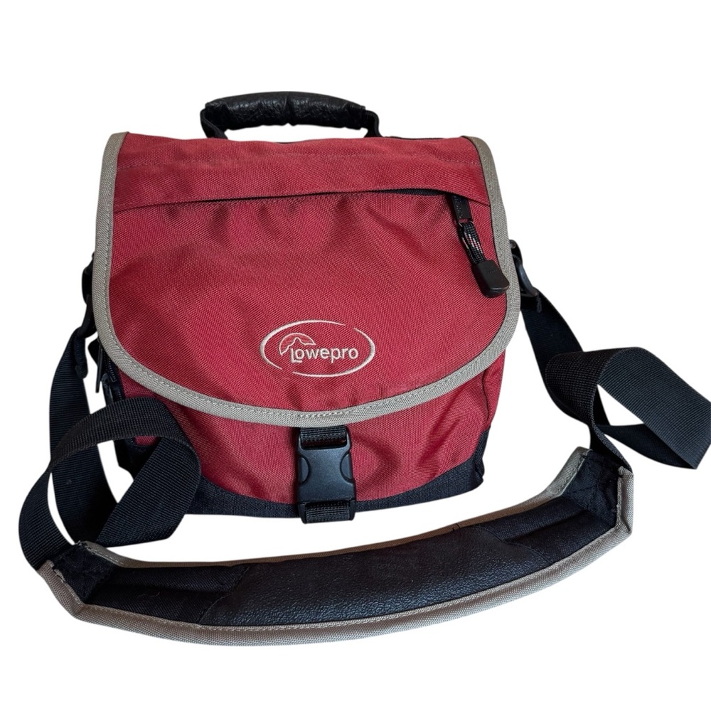 Lowepro Red Black Nylon Padded Large Unisex Camera Bag with Shoulder Strap